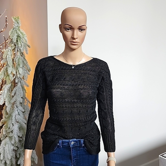 NEW ALICE + OLIVIA Sweater - Picture 1 of 15